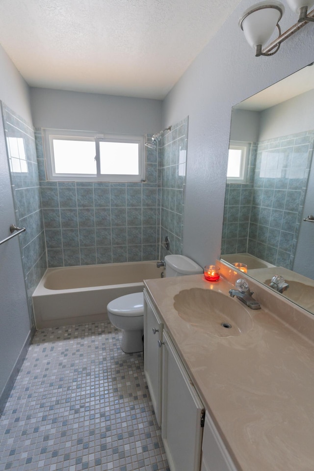 5740 Teakwood Rd, Lake Worth, FL 33467 - bathroom featuring toilet, vanity, and bathing tub / shower combination