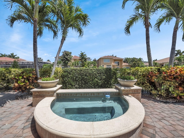 17384 Vistancia Cir, Boca Raton, FL 33496 - view of swimming pool with an in ground hot tub