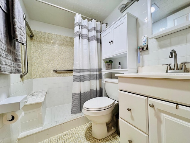 135 Dorchester F, West Palm Beach, FL 33417 - bathroom with toilet, tile patterned floors, tile walls, and a tile shower