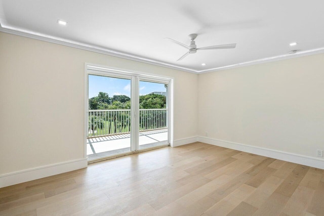 empty room featuring recessed lighting, a ceiling fan, light wood-type flooring, crown molding, and baseboards