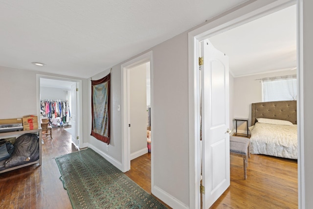 442 SE 17th Ter, Deerfield Beach, FL 33441 - hallway with hardwood / wood-style flooring and baseboards