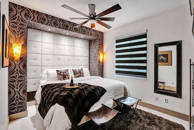 bedroom with ceiling fan