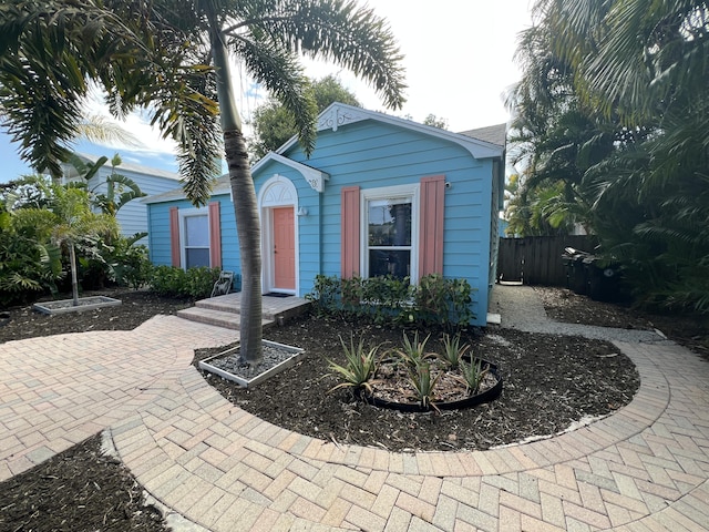 1021 N Palmway, Lake Worth Beach, FL 33460 - view of front of property with a patio area