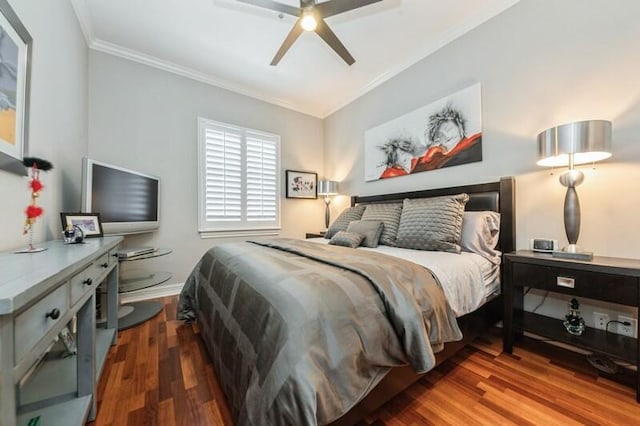 310 E Mallory Cir, Delray Beach, FL 33483 - bedroom featuring ceiling fan, baseboards, ornamental molding, and wood finished floors