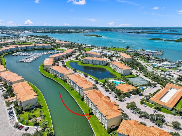 bird's eye view with a water view