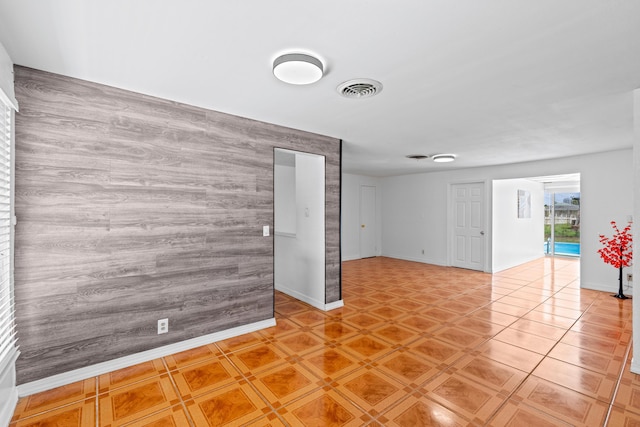 3700 N Australian Ave, West Palm Beach, FL 33407 - empty room with baseboards