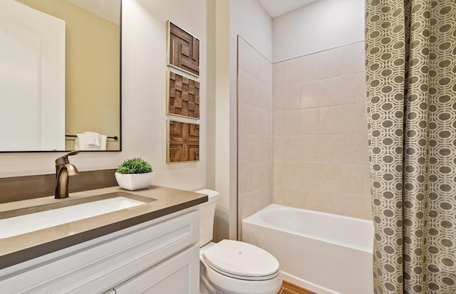 full bath featuring toilet, vanity, and shower / tub combo with curtain