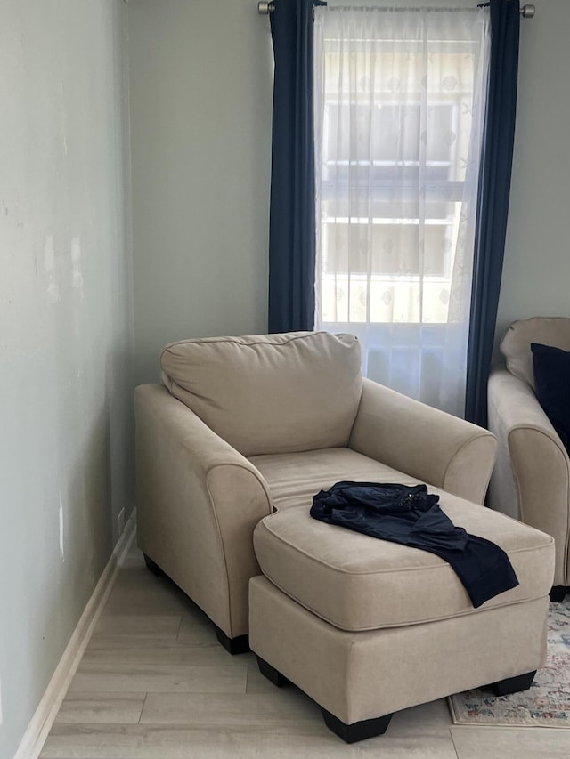 sitting room with baseboards