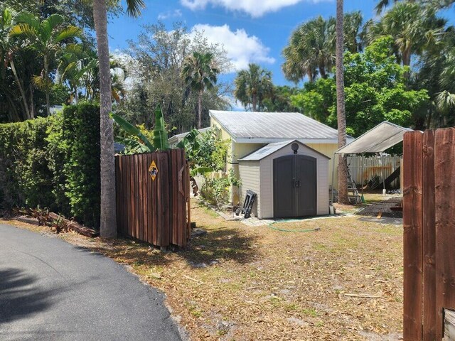 view of road featuring driveway