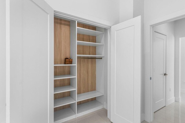 306 Plymouth Rd, West Palm Beach, FL 33405 - view of closet