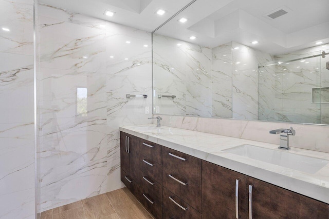 306 Plymouth Rd, West Palm Beach, FL 33405 - full bath with a sink, visible vents, and recessed lighting