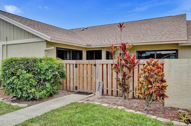 5680 Northpointe Ln, Boynton Beach, FL 33437 - view of yard featuring fence