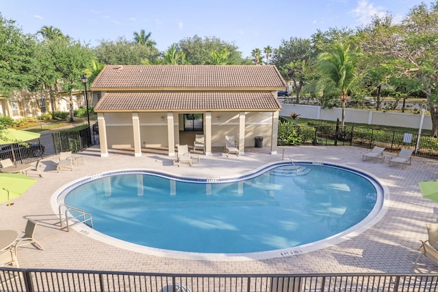 600 NW 24th Ave, Boynton Beach, FL 33426 - community pool with a patio