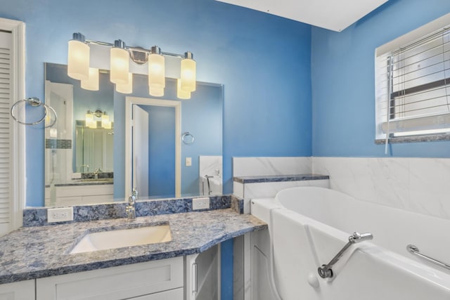 5942 Parkwalk Cir W, Boynton Beach, FL 33472 - bathroom with a bath and vanity
