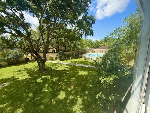 208 Palm Beach Trace Dr, Royal Palm Beach, FL 33411 - view of yard
