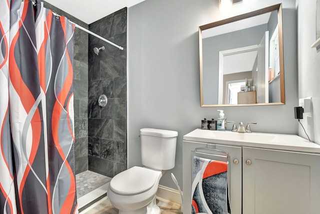 7938 Ridgewood Dr, Lake Worth, FL 33467 - full bathroom with tiled shower, vanity, baseboards, and toilet