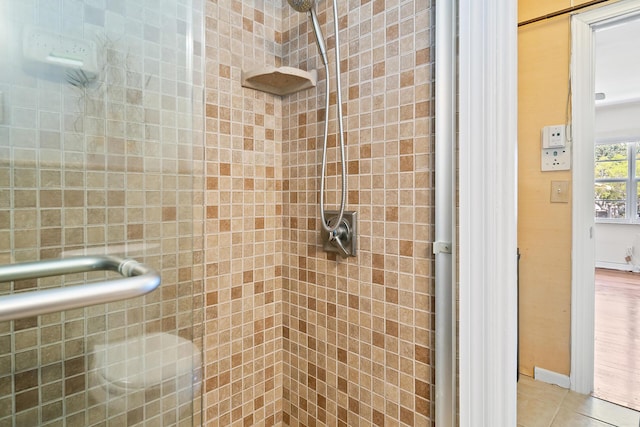 31 S Golfview Rd # 11, Lake Worth Beach, FL 33460 - full bathroom featuring tiled shower and tile patterned flooring
