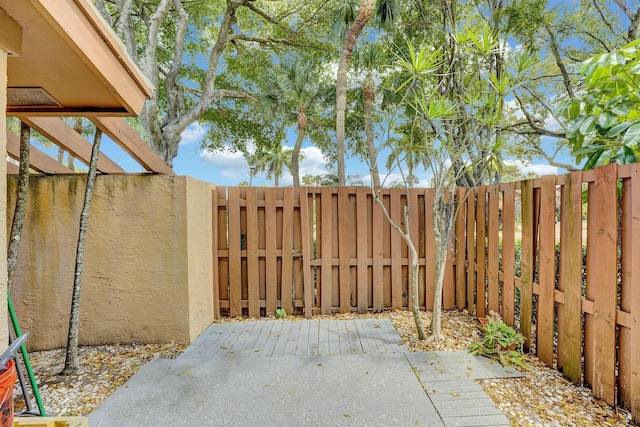 5337 Fountains Dr S, Lake Worth, FL 33467 - view of patio with a fenced backyard