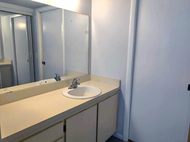 701 Sabal Ridge Cir Unit C, Palm Beach Gardens, FL 33418 - bathroom with vanity