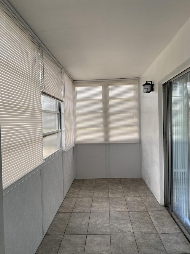 563 Capri L, Delray Beach, FL 33484 - view of unfurnished sunroom