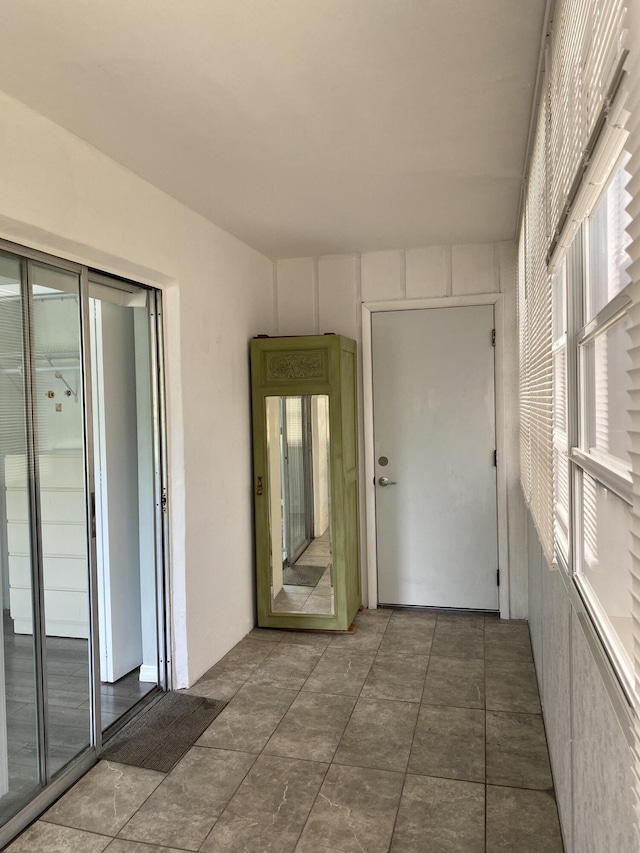 563 Capri L, Delray Beach, FL 33484 - view of unfurnished sunroom