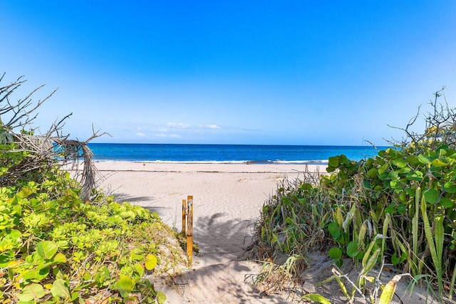 5 Osprey Ct, Ocean Ridge, FL 33435 - water view with nearby beach
