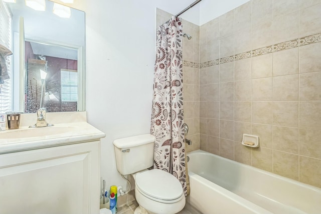 694 Cresta Cir, West Palm Beach, FL 33413 - bathroom with shower / bath combo with shower curtain, vanity, and toilet