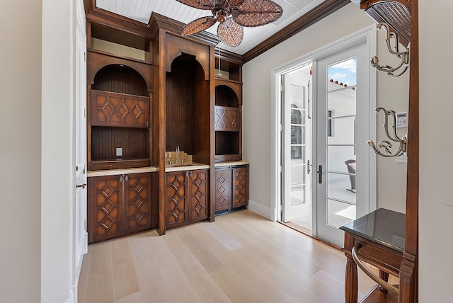 251 W Coconut Palm Rd, Boca Raton, FL 33432 - interior space featuring ceiling fan, crown molding, light wood-type flooring, a sink, and baseboards