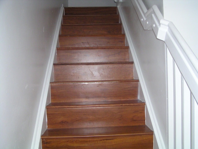 312 River Bluff Ln, Royal Palm Beach, FL 33411 - view of staircase