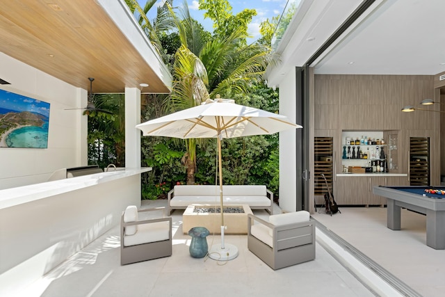view of patio / terrace featuring outdoor lounge area