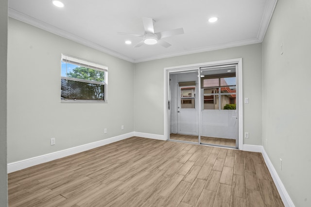 116 Seville D, Delray Beach, FL 33446 - empty room featuring baseboards, a ceiling fan, crown molding, recessed lighting, and light wood finished floors