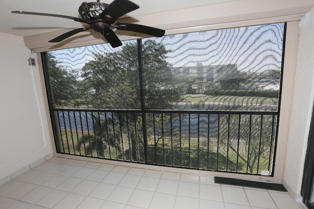 balcony with ceiling fan