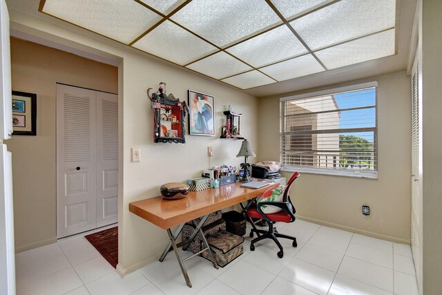 25 Abbey Ln Unit 404, Delray Beach, FL 33446 - laundry room with stacked washing machine and dryer