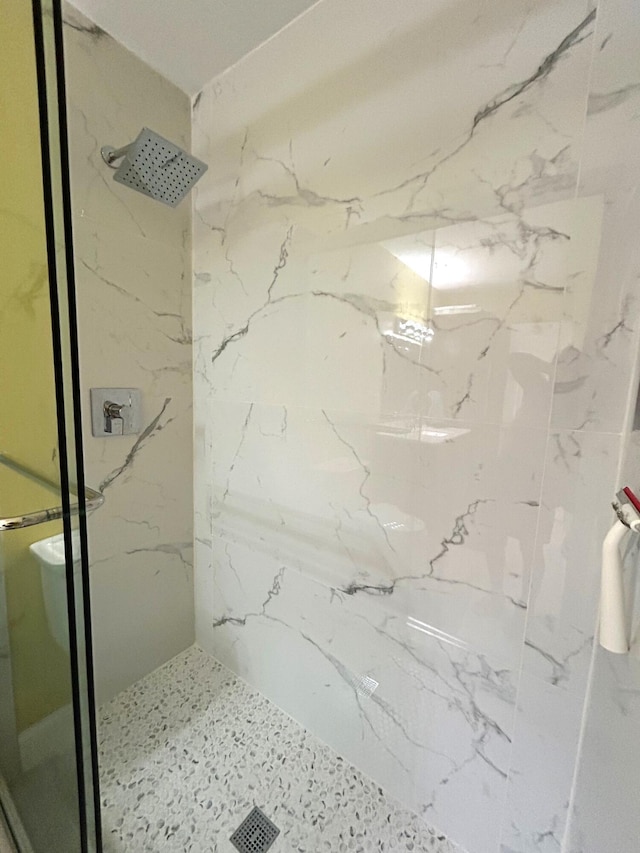 4330 Lucerne Villas Ln, Lake Worth, FL 33467 - bathroom with a marble finish shower