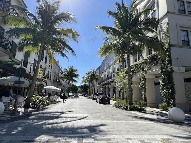 626 33rd St, West Palm Beach, FL 33407 - view of decorative road