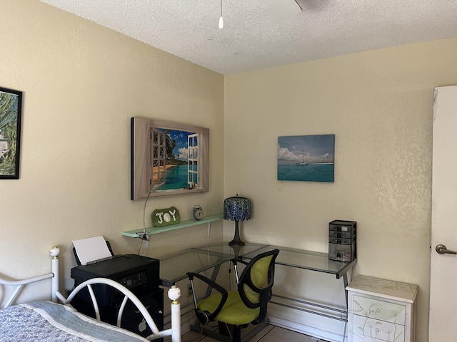 180 NE Lobster Rd, Port Saint Lucie, FL 34986 - office space with a textured ceiling