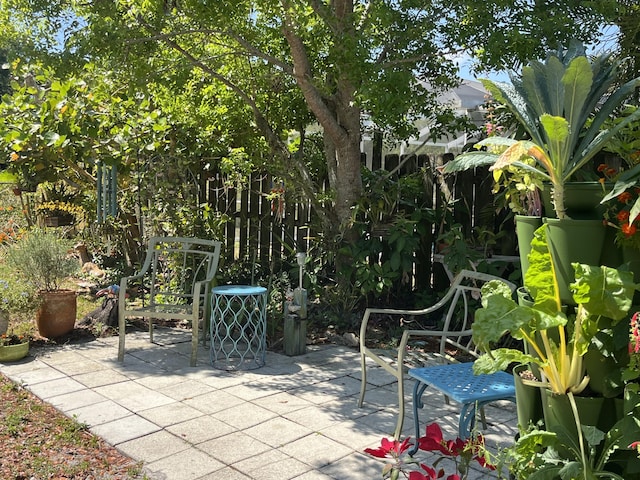 180 NE Lobster Rd, Port Saint Lucie, FL 34986 - view of patio / terrace