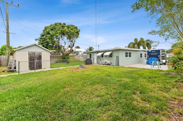 5725 Basil Dr, West Palm Beach, FL 33415 - view of yard featuring a patio