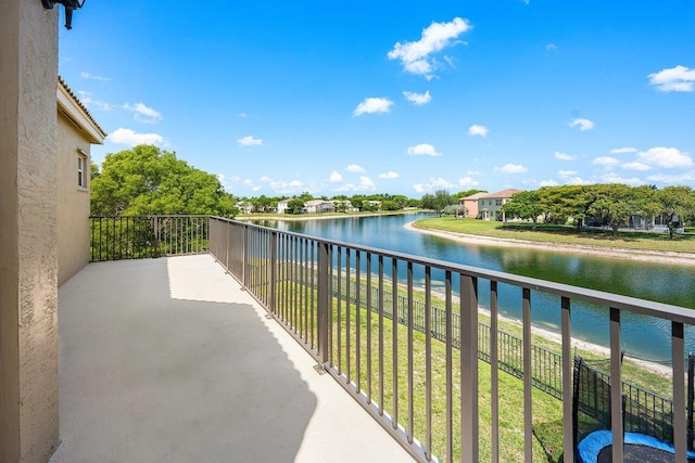 2261 Balsan Way, Wellington, FL 33414 - balcony with a water view
