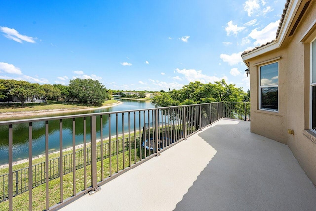2261 Balsan Way, Wellington, FL 33414 - balcony with a water view