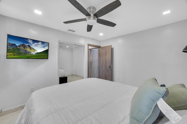 bedroom with a closet, a ceiling fan, visible vents, and recessed lighting