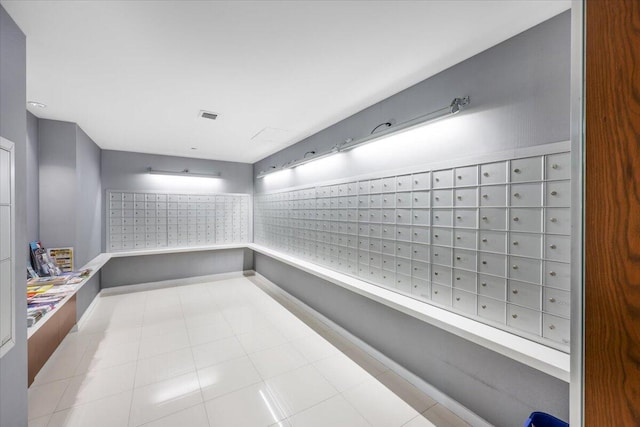 300 S Australian Ave Unit 717, West Palm Beach, FL 33401 - surrounding community featuring mail area
