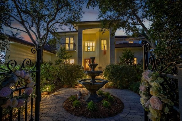 2409 NE 12th St, Fort Lauderdale, FL 33304 - exterior space featuring stucco siding