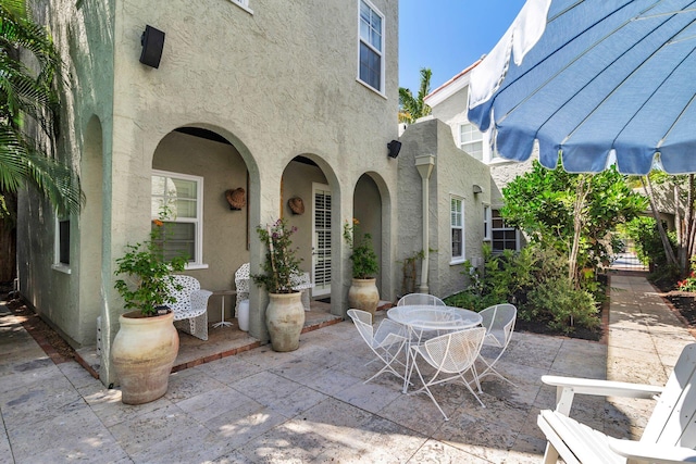 138 Greymon Dr, West Palm Beach, FL 33405 - view of patio with outdoor dining space