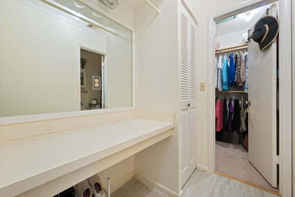 6531 SE Federal Hwy SE Unit Q108, Stuart, FL 34997 - bathroom featuring baseboards