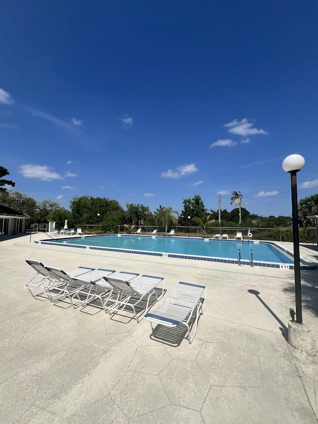 207 SW Bridgeport Dr, Port Saint Lucie, FL 34953 - view of pool