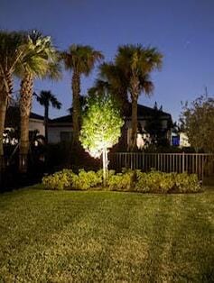 12408 Banner Ct, Palm Beach Gardens, FL 33412 - view of green lawn
