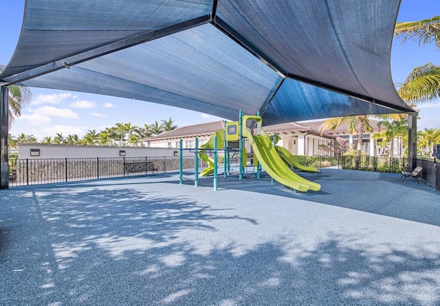 12408 Banner Ct, Palm Beach Gardens, FL 33412 - community playground featuring fence