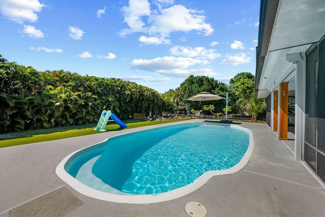 16629 74th Ave N, Palm Beach Gardens, FL 33418 - pool featuring a patio area