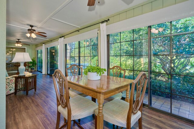 527 10th Ct, Vero Beach, FL 32962 - sunroom with wood finished floors